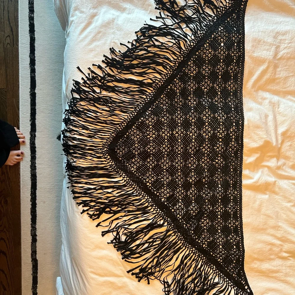 Boho Black crochet Fringe Shawl - Picture 5 of 5